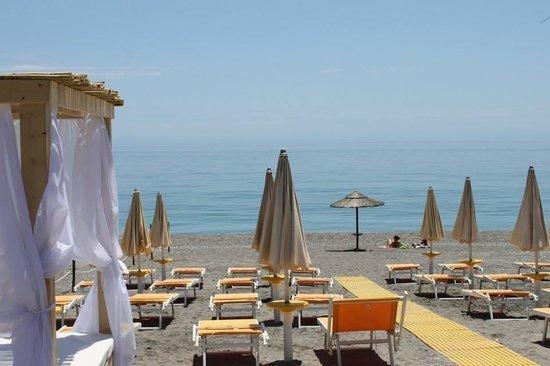 Hotel Sylesia Letojanni Bagian luar foto