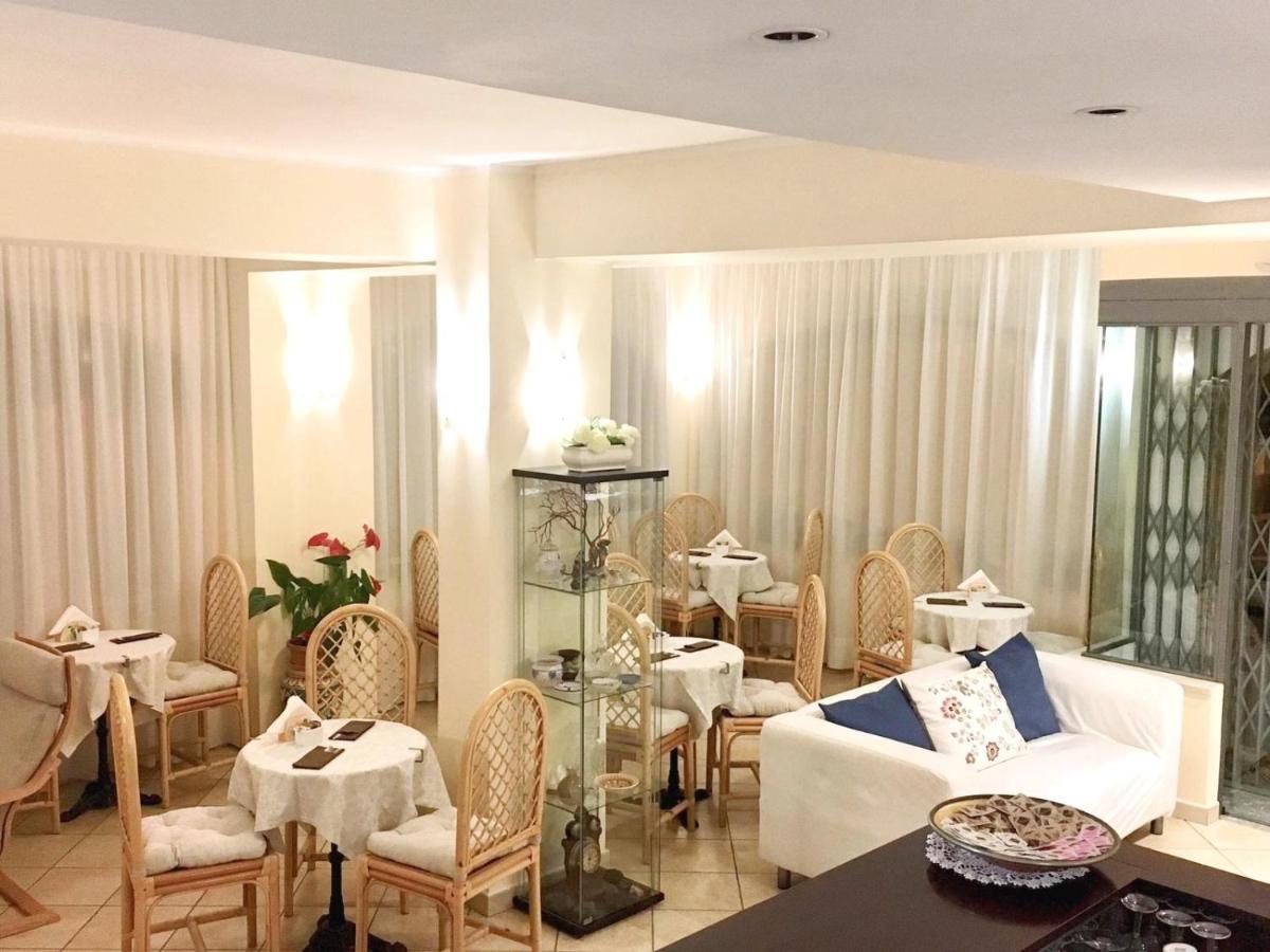 Hotel Sylesia Letojanni Bagian luar foto