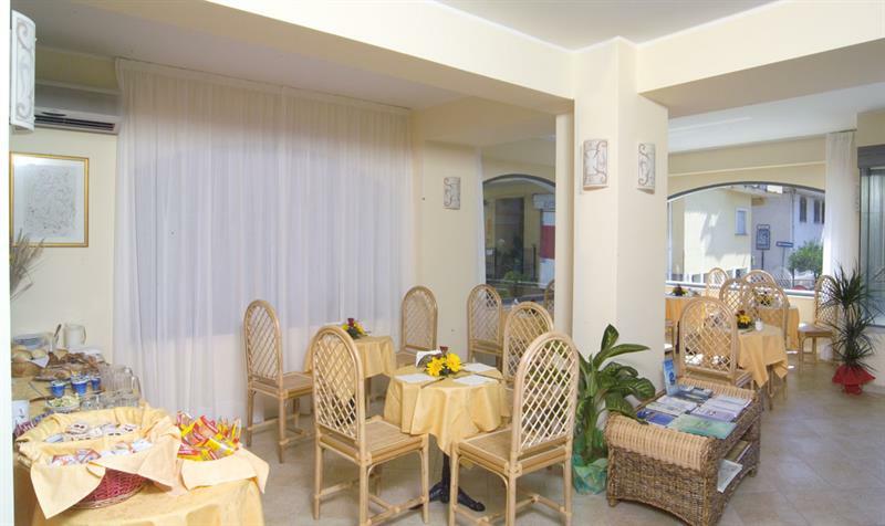 Hotel Sylesia Letojanni Bagian luar foto